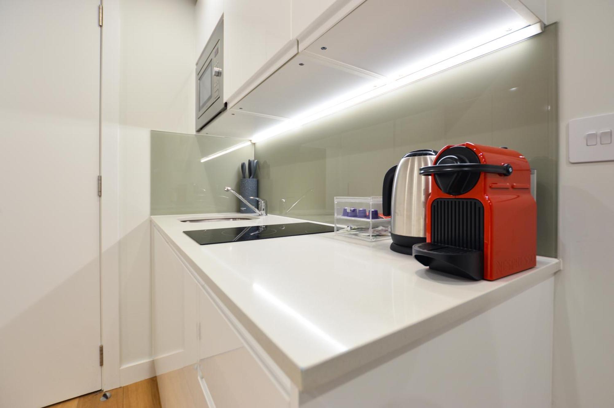 Earls Court East Serviced By Stayprime Londra